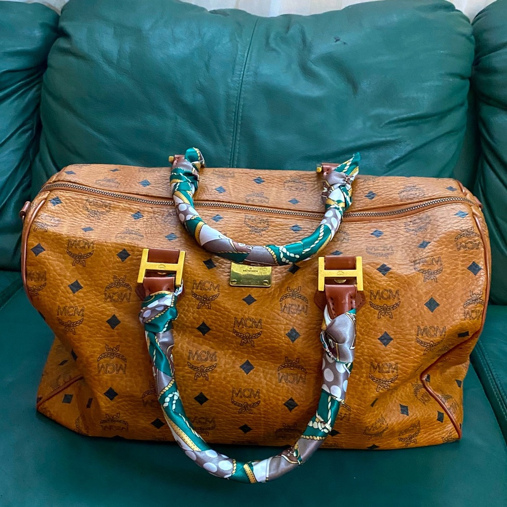 original mcm boston size 40 (conjac)